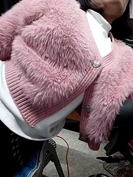 Haralushiaaa online show from December 2025 12:33:01 PM