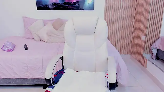  Lakshmi hotx online show from November 2025 07:17:01 PM