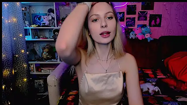 Maria Hunt online show from January 2025 06:22:01 AM