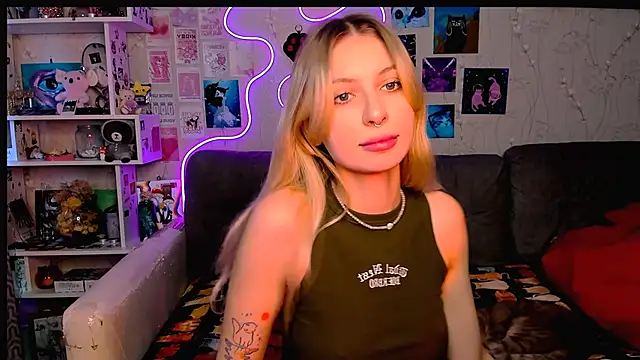 Maria Hunt online show from December 2024 05:42:01 AM