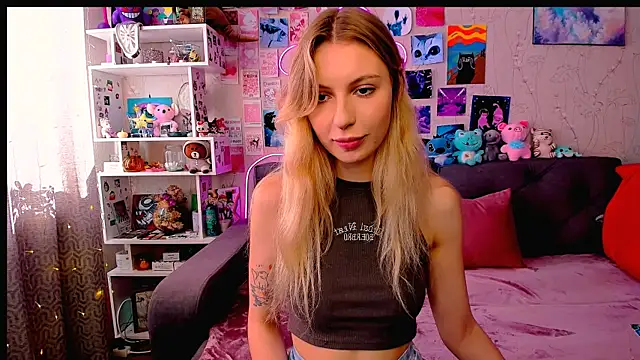 Maria Hunt online show from February 2025 04:30:01 AM