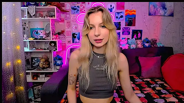 Maria Hunt online show from February 2025 06:52:02 AM