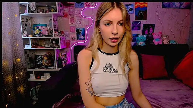 Maria Hunt online show from February 2025 04:57:01 AM