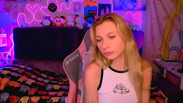 Maria Hunt online show from October 2025 04:58:01 AM