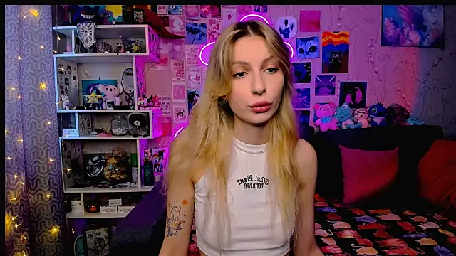 Maria Hunt online show from February 2025 02:29:01 AM