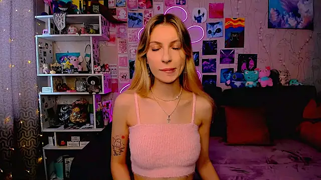 Maria Hunt online show from March 2025 04:13:01 AM