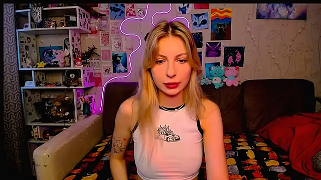 Maria Hunt online show from January 2025 04:04:01 AM