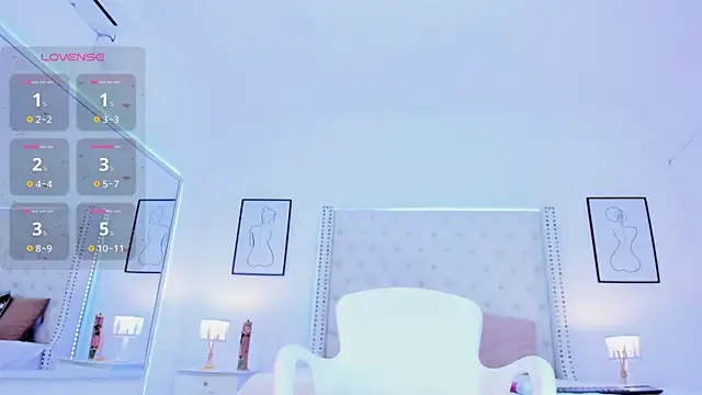 Coco Balenciaga  online show from February 2025 06:22:01 PM