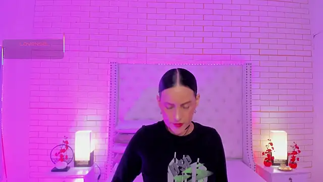 Coco Balenciaga  online show from March 2026 11:47:01 AM