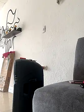 Snapshot of Pretty_Isadora chatting on November 2025 07:19:01 PM Pretty Isadora online show from November 2025 07:19:01 PM