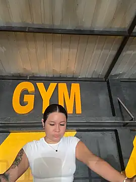 Snapshot of Pretty_Isadora chatting on November 2025 06:00:01 PM Pretty Isadora online show from November 2025 06:00:01 PM