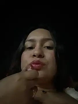 Pretty Isadora online show from March 2025 11:46:01 PM