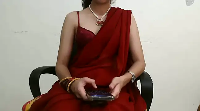 Snapshot of lololips chatting on February 2025 06:20:01 PM lololips online show from February 2025 06:20:01 PM