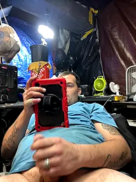 Snapshot of joeycbigcock chatting on November 2025 09:30:01 PM joeycbigcock online show from November 2025 09:30:01 PM