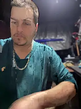 Snapshot of joeycbigcock chatting on November 2025 10:21:02 PM joeycbigcock online show from November 2025 10:21:02 PM