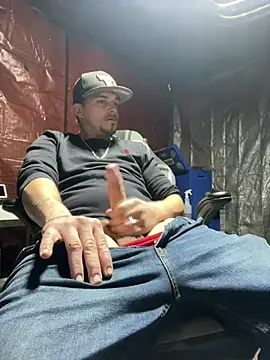 Snapshot of joeycbigcock chatting on February 2025 04:05:02 PM joeycbigcock online show from February 2025 04:05:02 PM