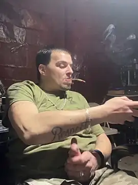Snapshot of joeycbigcock chatting on March 2025 12:09:02 AM joeycbigcock online show from March 2025 12:09:02 AM