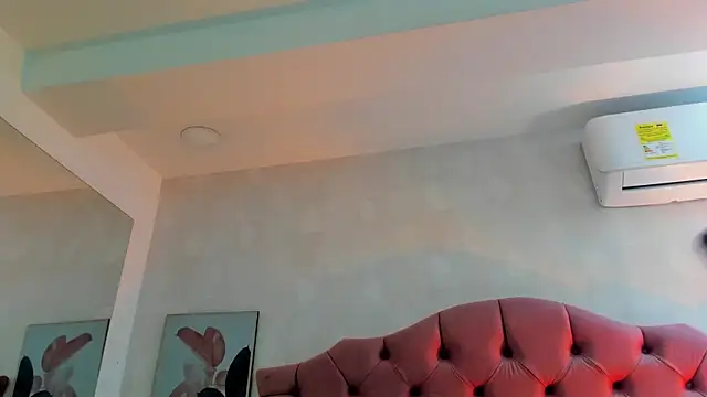 ThyaraJhons online show from April 2026 11:58:01 AM