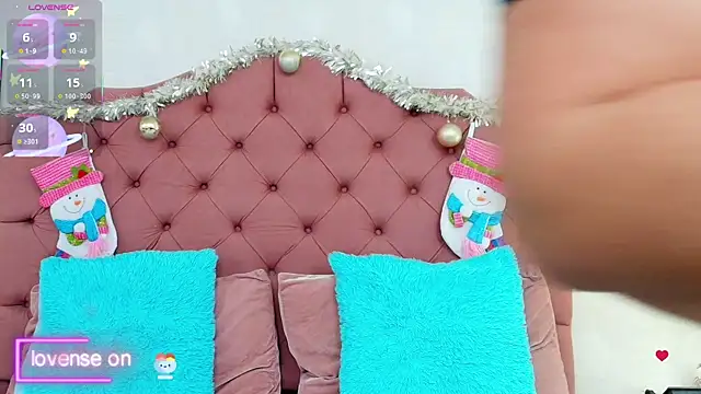 ThyaraJhons online show from December 2025 11:58:01 AM