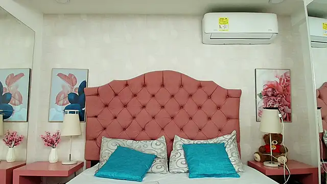 ThyaraJhons online show from February 2026 11:43:02 AM