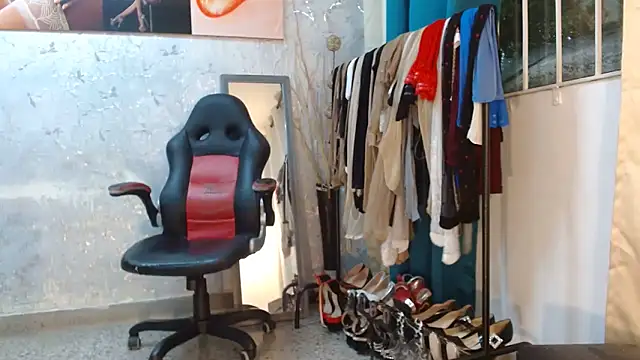 Samantabrown  online show from March 2026 11:14:01 AM