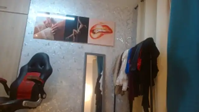 Samantabrown  online show from April 2026 11:14:02 AM