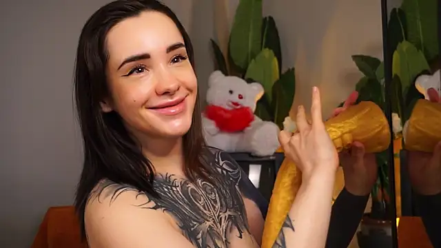 EvaCanton online show from February 2026 02:09:02 AM