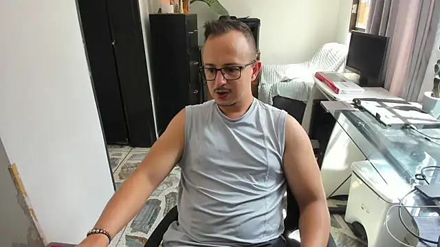 jacob strokes01 online show from June 2026 06:08:01 PM