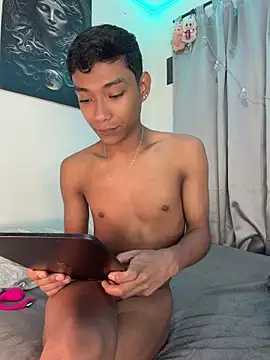 Snapshot of alejo_cute chatting on July 2026 01:45:01 PM alejo cute online show from July 2026 01:45:01 PM