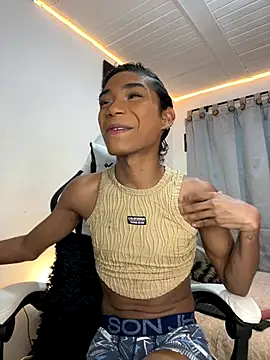 Snapshot of alejo_cute chatting on September 2025 07:10:02 PM alejo cute online show from September 2025 07:10:02 PM