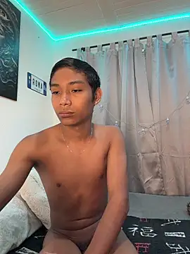 alejo cute online show from May 2026 01:06:01 PM