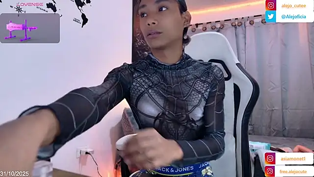 alejo cute online show from October 2025 09:32:02 PM