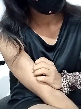 Triveni-Lovely online show from November 2025 07:53:02 AM