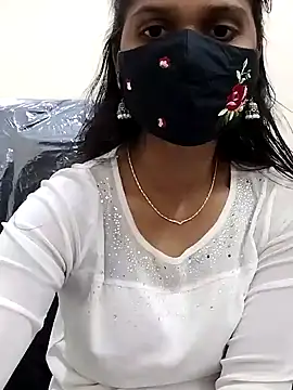 Snapshot of Triveni-Lovely chatting on December 2024 09:39:02 AM Triveni-Lovely online show from December 2024 09:39:02 AM