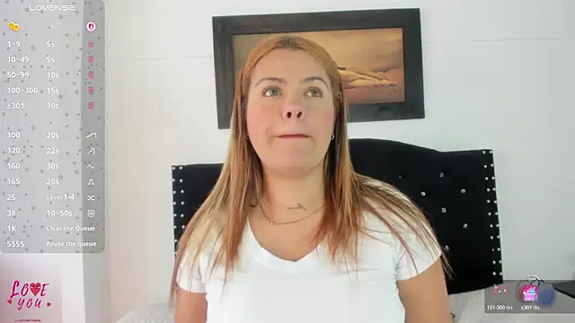 Snapshot of Alexandra_Torress chatting on November 2025 03:48:01 PM Alexandra Torress online show from November 2025 03:48:01 PM