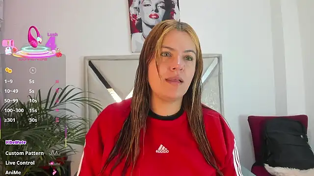 Alexandra Torress online show from January 2026 12:11:02 PM
