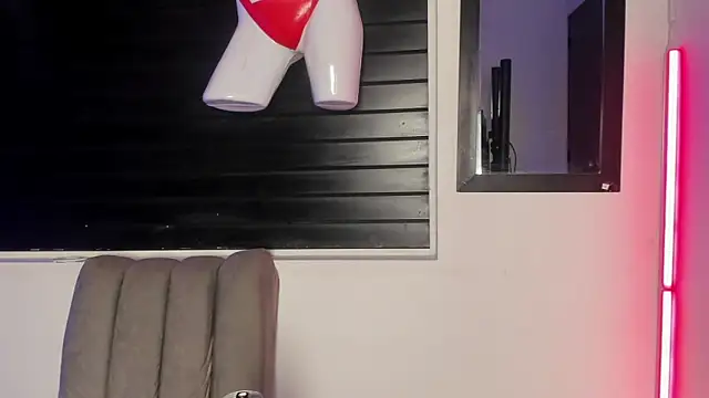 Amy hoy69 online show from March 2026 11:28:01 PM