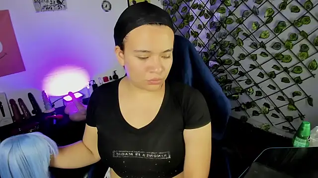 Amy hoy69 online show from March 2026 02:29:02 AM