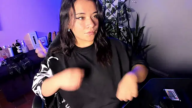 Amy hoy69 online show from December 2025 03:19:02 AM