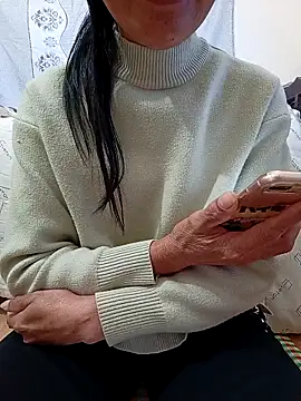 Snapshot of Asian_girl13 chatting on February 2026 03:06:01 AM Asian girl13 online show from February 2026 03:06:01 AM