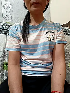 Snapshot of Asian_girl13 chatting on February 2026 12:51:02 PM Asian girl13 online show from February 2026 12:51:02 PM