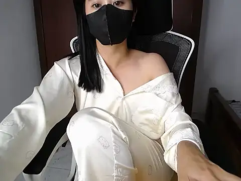 Lunobaby 204 online show from October 2025 09:47:01 PM