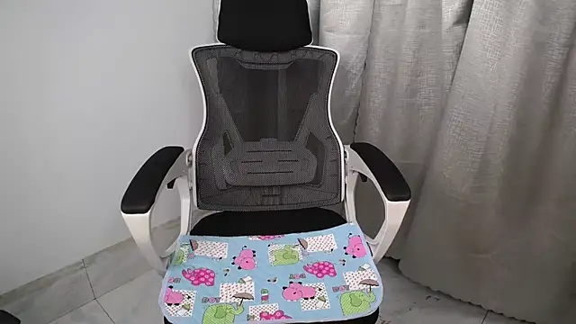 Lunobaby 204 online show from December 2025 09:53:01 PM