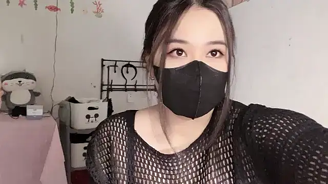 --Lyly-- online show from January 2026 03:00:02 AM