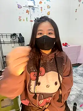 --Lyly-- online show from December 2025 03:39:02 AM