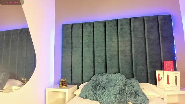 IsabellaGrey19 online show from January 2026 07:28:02 PM