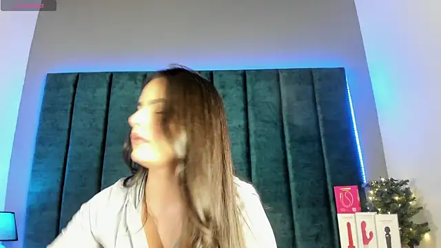 Snapshot of IsabellaGrey19 chatting on December 2025 07:20:01 PM IsabellaGrey19 online show from December 2025 07:20:01 PM