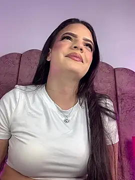 IsabellaGrey19 online show from February 2026 07:33:01 PM