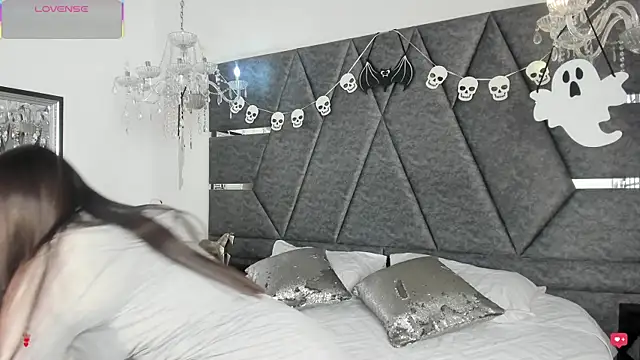 Snapshot of IsabellaGrey19 chatting on October 2025 07:14:01 PM IsabellaGrey19 online show from October 2025 07:14:01 PM