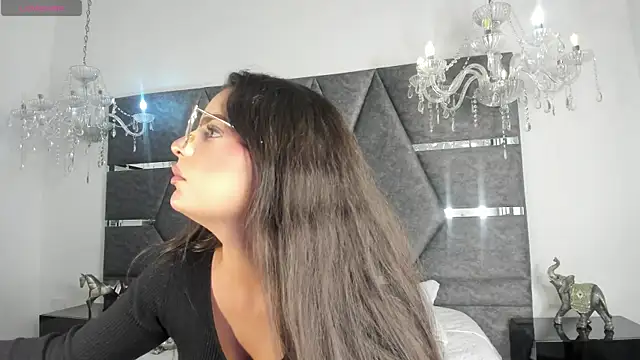 Snapshot of IsabellaGrey19 chatting on September 2025 08:15:02 PM IsabellaGrey19 online show from September 2025 08:15:02 PM